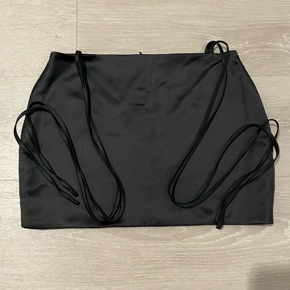 Heiress black mini skirt size medium